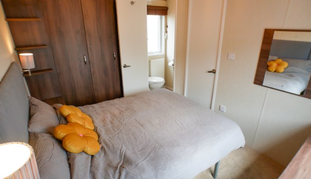 D93 - Master Bedroom showing Ensuite